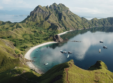 image labuan bajo landscape indonesia.png