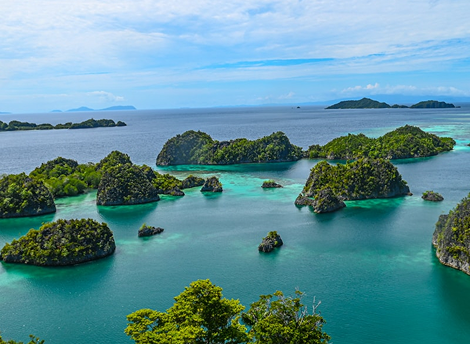 Raja Ampat Beyond Diving: What Non-Divers Actually Do There image (raja ampat landscape, indonesia)